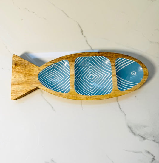 Large Teal and White Sectioned Fish Plate