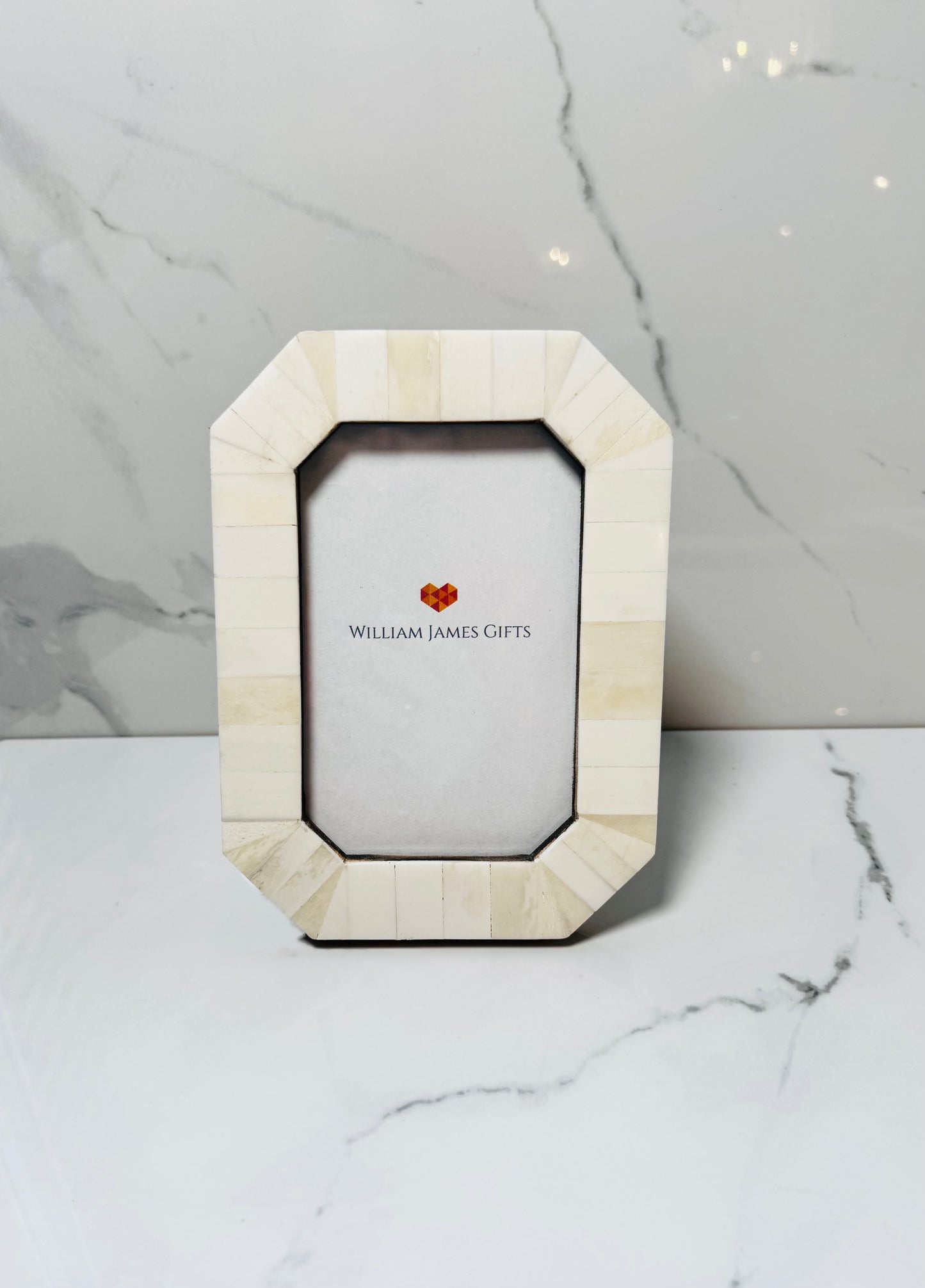 4x4 White Mosaic Photo Frame